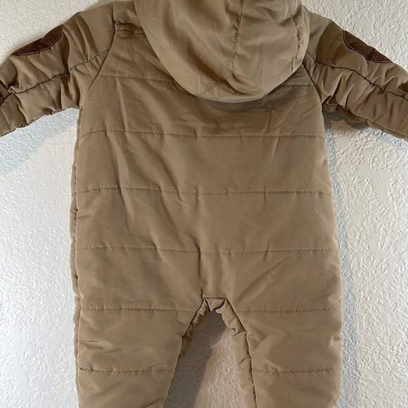 TAHARI Quilted Snowsuit for Baby Size 6-9 Months Wearable Blanket Unisex - Picture 7 of 9